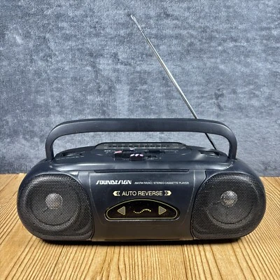Grabadora de casete cinta de radio estéreo AM-FM Soundesign de colección Boombox Soundesign 4635BLK Foto 1 de 4