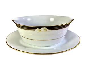 Legendary by Noritake ELLGINGTON 3691 Sauciere mit angenähtem Unterteller ZURÜCKGENOMMEN - Bild 1 von 12