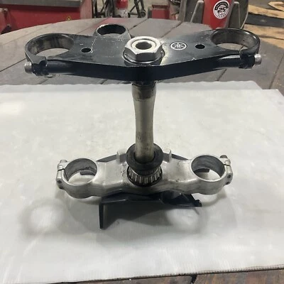 Yamaha YZF R1 2002 2003 abrazaderas triples horquillas superior e inferior OEM *recta* Foto 1 de 4