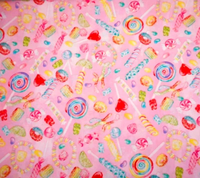 Chupones de caramelo de tela por yarda metálicos plateados sobre algodón premium rosa para niñas Foto 1 de 2