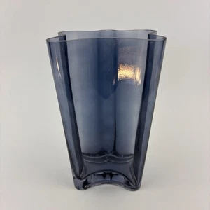 VINTAGE Cobalt Blue Curved Vase Minimalist ART Glass 4.5”x8” Decor No Flaw - Picture 1 of 7