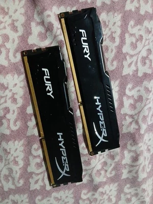 HyperX Fury RAM (2 kit) - DDR3 - 8GB - 1600MHz - 10-10-10 (HX316C10FBK2/8) Foto 1 de 4