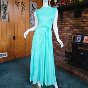 Vtg 70s Egyptian Goddess Accordion Pleat Seafoam Full Sweep Maxi Dress Gown M - Picture 1 of 10