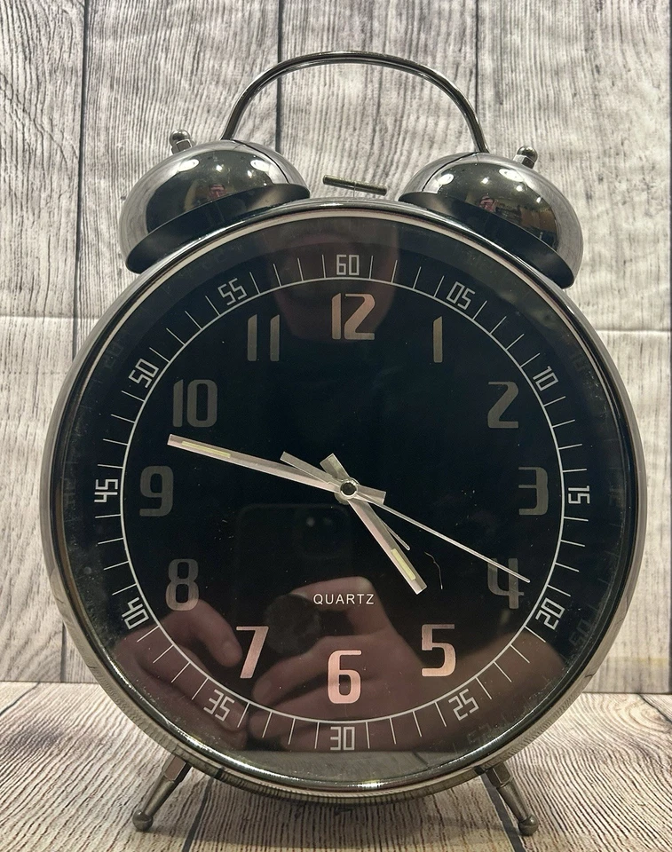 Retro Classic Oversized Twin Bell Alarm Wall/Standup Clock Quiet Vintage - Image 1 of 4