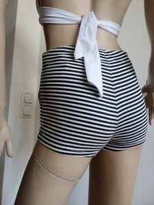 Hot Pants 36 Shorts H&M Divideo Modetrends Trendsetter Maritim Streifen Clubwear - Bild 1 von 6