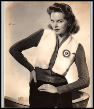 Hollywood Beauty MARTHA VICKERS STYLISH POSE 1940s BACHRACH PORTRAIT Photo 690