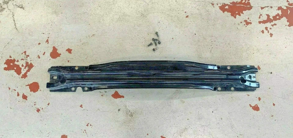 Vergalhão de barra de reforço traseiro VOLVO S80 2007-2016 FABRICANTE DE EQUIPAMENTO ORIGINAL - Imagem 1 de 4