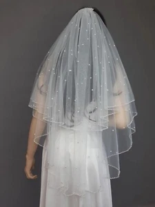 2 Tier white and ivory veils with pearls and comb for bride fingertip - Picture 1 of 4