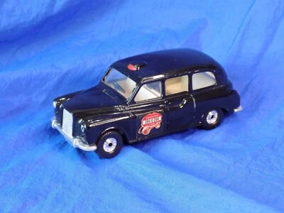 CORGI AUSTIN LONDON TAXI w/ Opening Doors Fold Up Seats 'Computer Cab' Tampo - Image 1 of 4