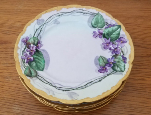 5 T&V LIMOGES 7" Bread or Dessert Plates Hand painted Violets Gold Trim France