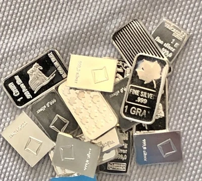 Lot of 5 (five) Random 1 Gram .999 Fine Silver Bars  - Image 1 of 2
