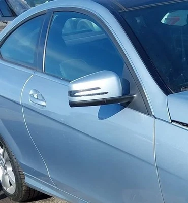 Espelho retrovisor lateral para porta de passageiros 2012-2015 Mercedes-Benz Classe C destro fabricante de equipamento original - Imagem 1 de 4