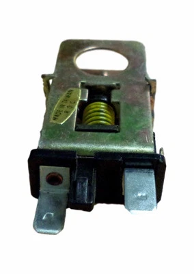 Delco GM Brake Light Switch 01972409 4774B2 F851 - Image 1 of 2