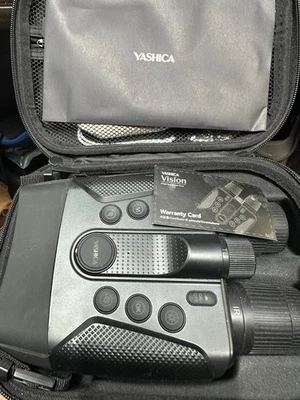 Binoculares de visión nocturna Yashica ligeramente/apenas usados Foto 1 de 2