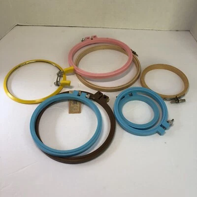 7 Embroidery hoops Wooden Plastic 3" 4" 5" 6" Round - Image 1 of 4