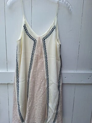 NUEVO CON ETIQUETAS J.O.A. Vestido Los Angeles Pequeño Tirantes Encaje Cóctel Fiesta Marfil Forrado Crema Foto 1 de 4