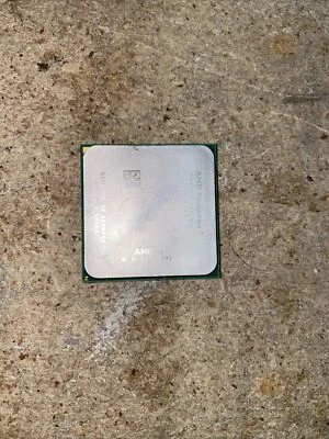 AMD Sempron 3200+ 1.8 GHz (SDA3200IAA2CW) Processor - Image 1 of 4