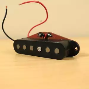 Vintage Squier Bullet Red Bobbin Stratocaster Pickup Single Coil - Picture 1 of 8