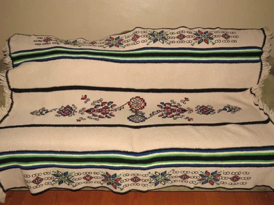 Vintage Handmade Ivory Knit Snowflakes  Afghan BLANKET Throw 52"×66" plus Fringe - Image 1 of 4