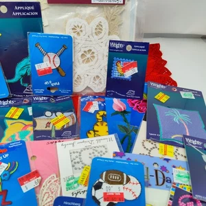 50 plus MIXED IRON on and SEW on Patches Huge patch lot Appliques - Picture 1 of 8