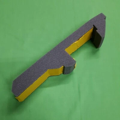 for JAGUAR XF 2.2LTR TURBO DIESEL RIGHT HAND UPPER RADIATOR SEAL C2Z16974 - Image 1 of 3