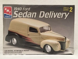 1997 AMT Ertl | 1940 Ford Sedan | 1:25 | Model Kit Car # 8215 - Picture 1 of 7