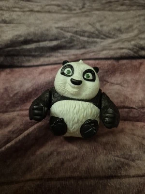 Juguete Baby Po de Kung Fu Panda 3 McDonalds Foto 1 de 2