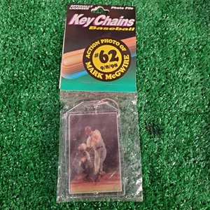 Mark McGwire Vintage Keychain 1998 Photo File New Factory Sealed (D20) - Picture 1 of 5