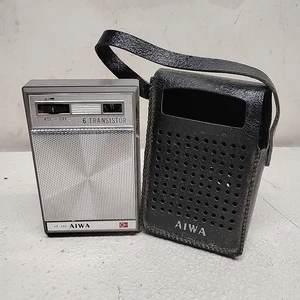 Vintage 1967 AIWA AR-666 Transistor AM Radio with Leather Case - Clean, Working - Picture 1 of 10