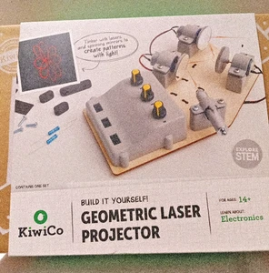 Kit Proyector Láser Geométrico KiwiCo Explora Vástago ¡Constrúyelo tú mismo!  Usado - Imagen 1 de 18