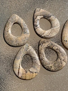 Pack of 5 ~ Pi Stone Pendant 38x50mm Teardrop Donut ~ Natural Picture Jasper - Picture 1 of 4