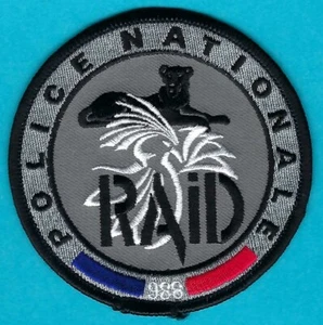 FRANCE NATIONAL POLICE RAID INTERVENTION GROUP SHOULDER PATCH SILVER BORDER - Picture 1 of 1