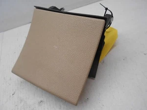 Cenicero trasero consola central beige mercedes clase e oem a2048100130 df0268 - Imagen 1 de 5