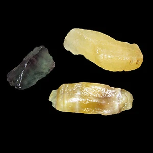 124.00Cts Natural Bi color Fluorite Brazilian Rough 3 Pieces Gemstone CH 5443 - Picture 1 of 2