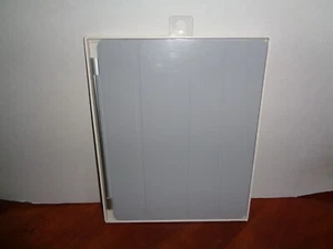 GENUINE Apple Original iPad 2 3 4 Smart Cover MC939LL/A Gray Authentic Brand New - Picture 1 of 2