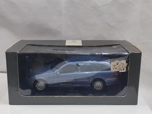 minichamps 1/18 Mercedes Benz E-class Estate Wagon Touring E-klass T-modell - Picture 1 of 5