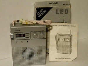 ADAR TR 826 AM/FM radio portatile d'epoca  - Foto 1 di 4