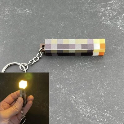 Minecraft Taschenlampe LED beleuchtet Schlüsselanhänger 2,5" - Bild 1 von 3