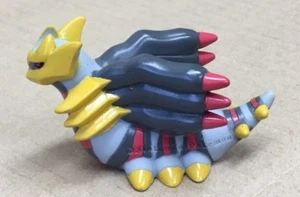 B. 2008 Pokemon Finger Puppet Giratina Figure Catch Them All Nintendo Bandai - Picture 1 of 5