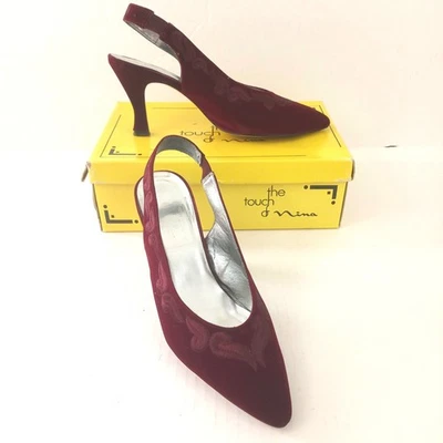 Zapatos de salón The Touch of Nina Burdeos de terciopelo con cordones de tacón alto 9 1/2 M Foto 1 de 4
