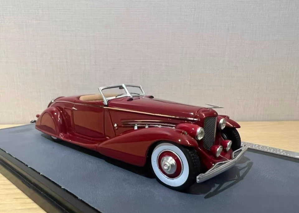 Matrix 1/43 1935 Duesenberg SJ SWB (Resin, Discontinued) - Image 1 of 4