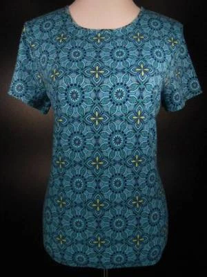 Hermosa mujer mediana Croft & Barrow azul diseño geométrico manga corta K Foto 1 de 4