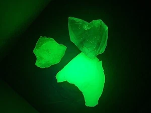 3 Pcs Yellow Green Vaseline GLOW Custard Art Glass Cullet Slag Glass - Imagen 1 de 4