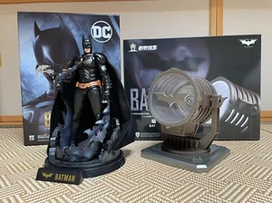 Fondjoy DC BATMAN 1/9 Luxury Edition with Modoking Bat Signal 1/12 - Picture 1 of 8