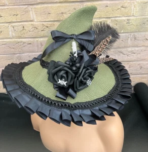 Impresionante Sombrero de Brujas Steampunk Verde Negro Plumas de Rosa Potter Cristal (WH)J - Imagen 1 de 7