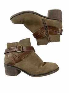 Botines White Mountain Yonder para mujer 7 detalles de hebilla botas de cuero de gamuza al tobillo - Imagen 1 de 9