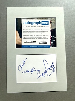 AC/DC "AGNUS YOUNG" In-person signed Passepartout 20x30 Autogramm COA ACOA - Bild 1 von 2