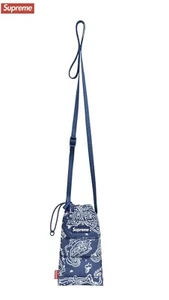 Bolso Supreme Puffer Cuello Azul Paisley FW22 Semana 14 TOTALMENTE NUEVO 100% AUTÉNTICO - Imagen 1 de 8