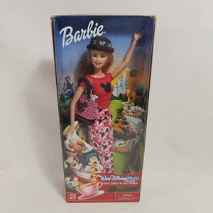 Barbie Walt Disney World Quattro Parchi Un Mondo 2002 Mattel 56744 Sigillato - Foto 1 di 6