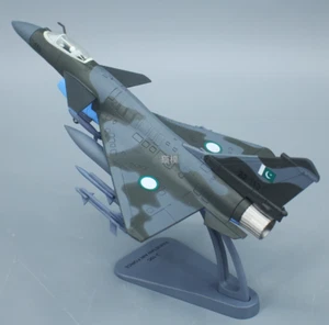 1:72 PAKISTAN AIR FORCE J-10CE Fighter Airplane Diecast Military Aircraft Model - Picture 1 of 12